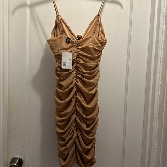 Bodycon Ruched Mini Dress - Picture 5 of 9